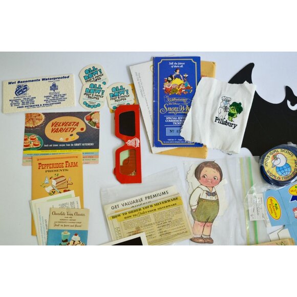 Large Lot Paper Ephemera Vintage Advertising Random Assortment - Picture 2 of 9